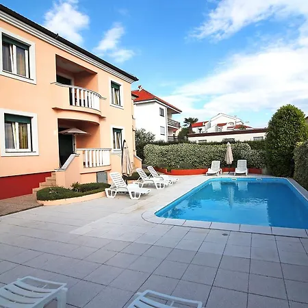 Apartamento Skroce.3 *